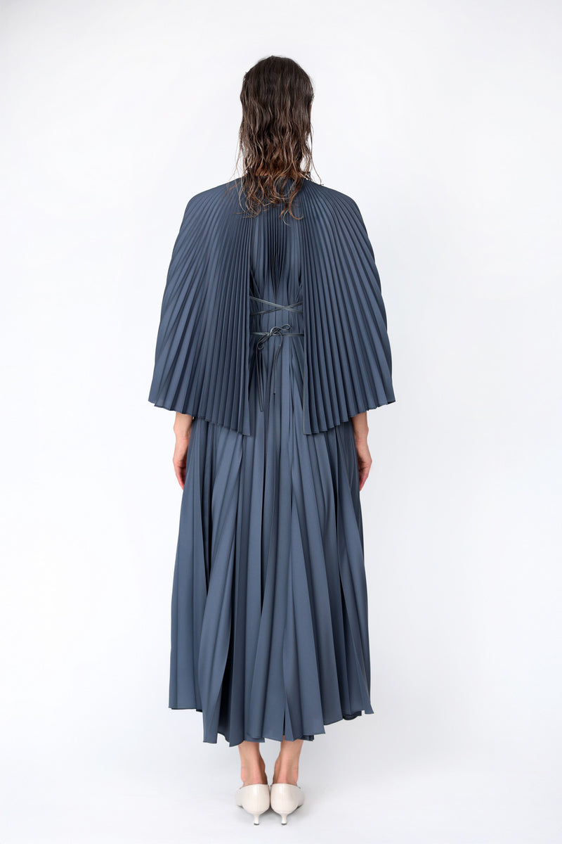 Šaty krídla