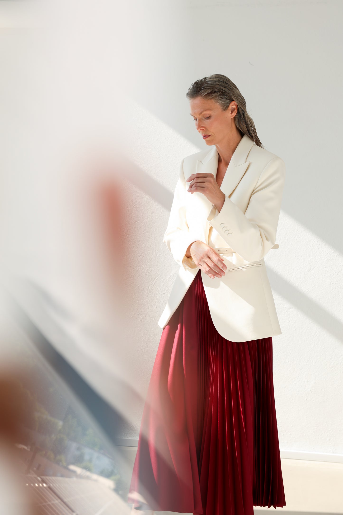 Kruhová poloplisovaná sukňa